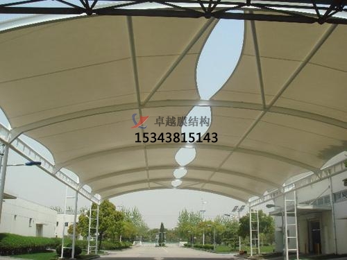 吴忠商业广场雨棚搭建